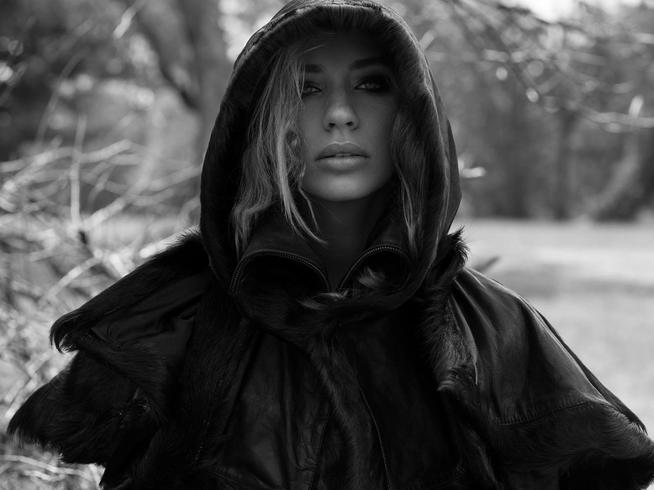 Rhiannon Lee photographed by Peter Coulson